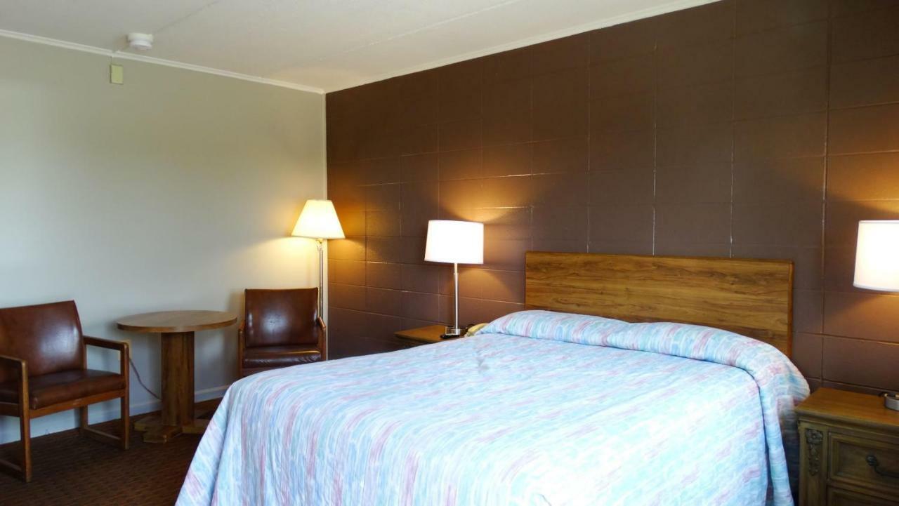 Attican Motel - Attica - Batavia - Warsaw - Darien Lake Экстерьер фото
